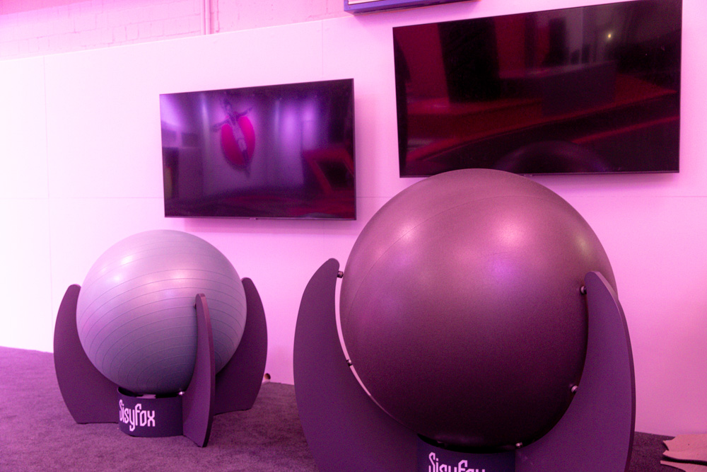 spiel.ball-by-sisyfox®-im-sprung.raum-hamburg